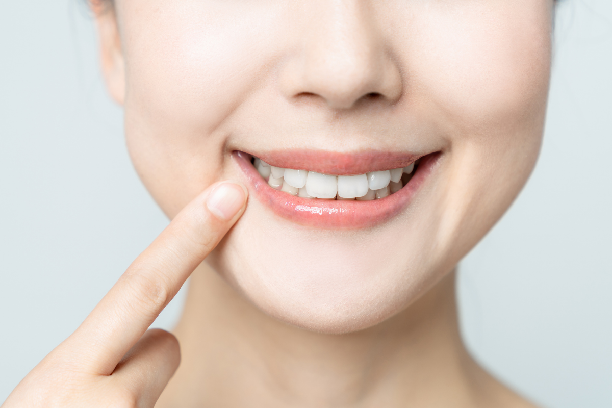 ¿Qué mantenimiento necesita un implante dental? - Clínica La Victoria
