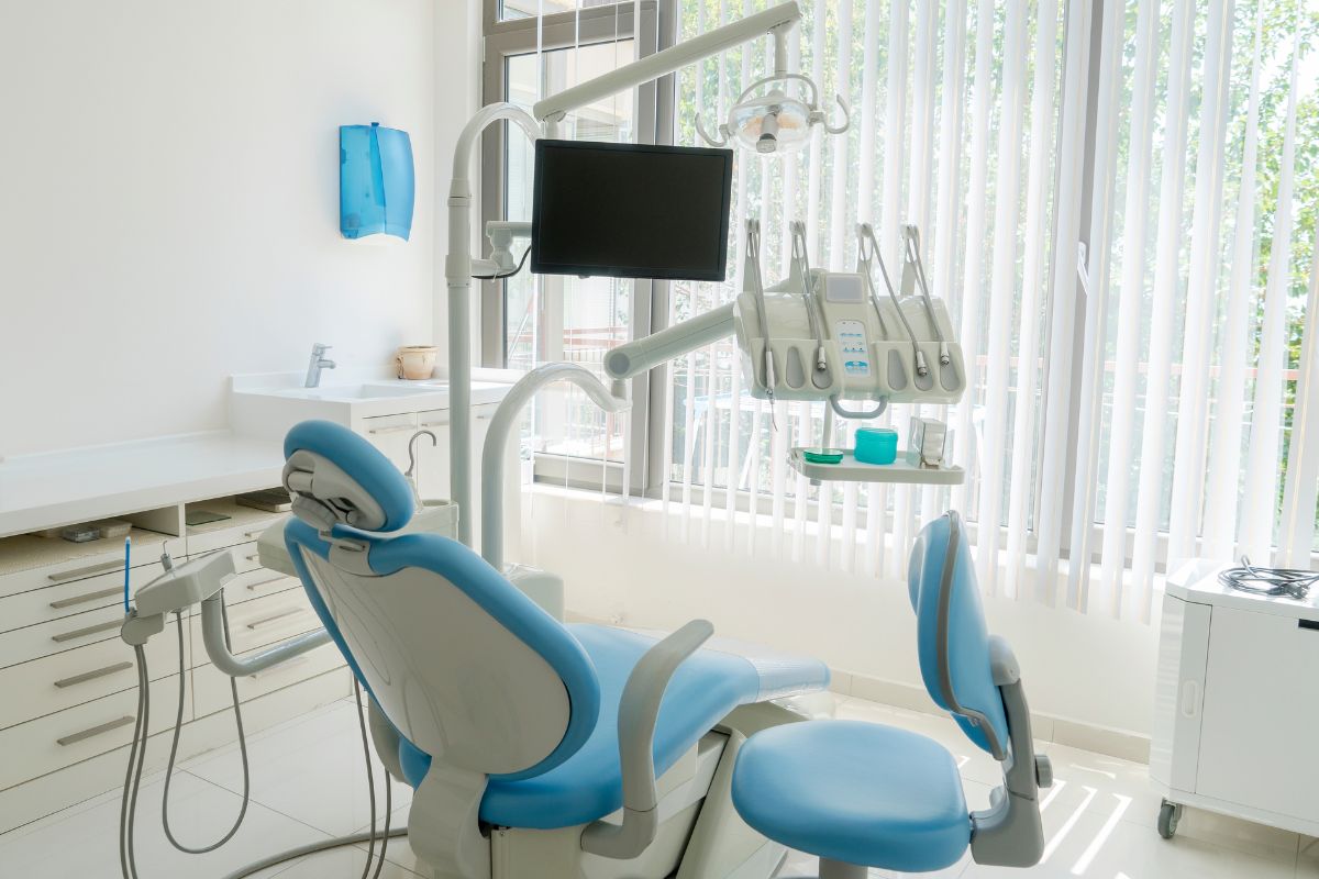¿Cómo se aplica la sedación consciente en el dentista? - Clínica La Victoria