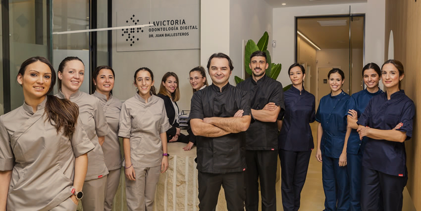 dentista en fuente palmera - clinica la victoria